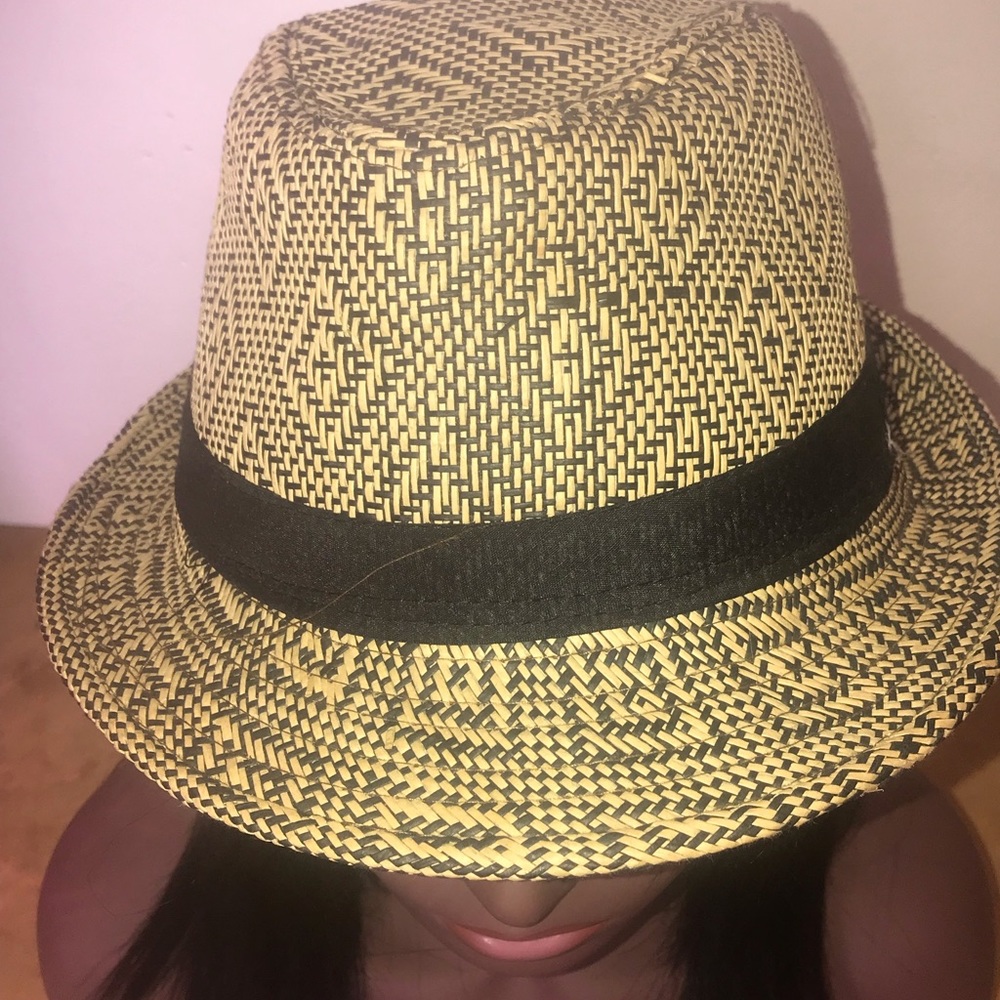 Never worn Fidora Hat